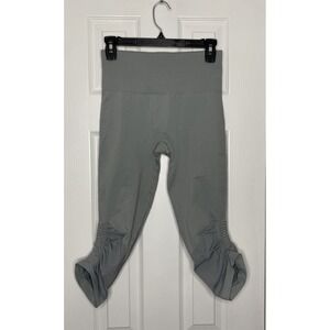 Lululemon Taryn Toomey Awakening Crop‎ Leggings Green 6 Read